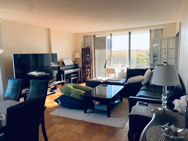 Photo - 77 Pond Ave Unit #902