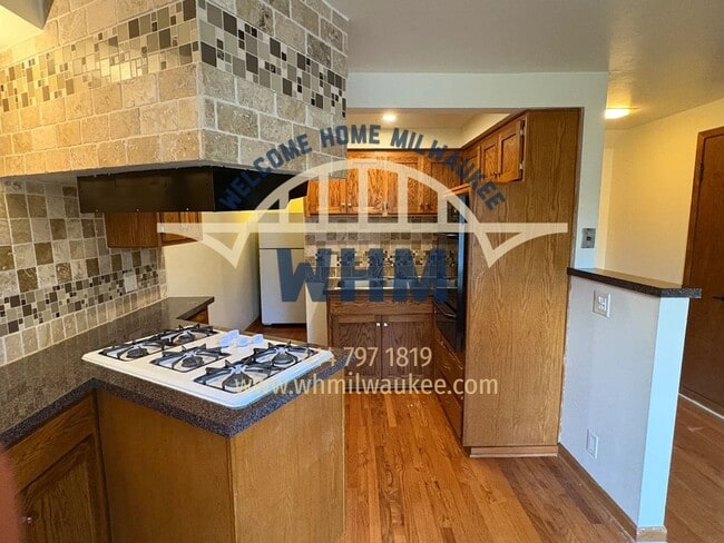 Photo - 1631 E Belleview Pl