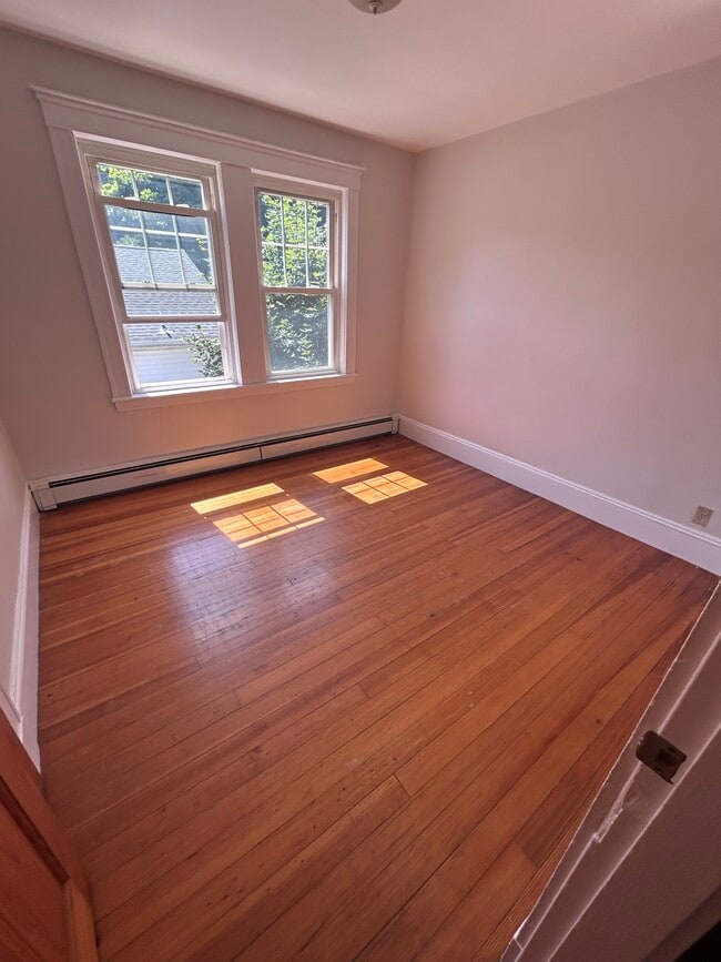 Bedroom 2 - 7 Lorraine St Unit 1