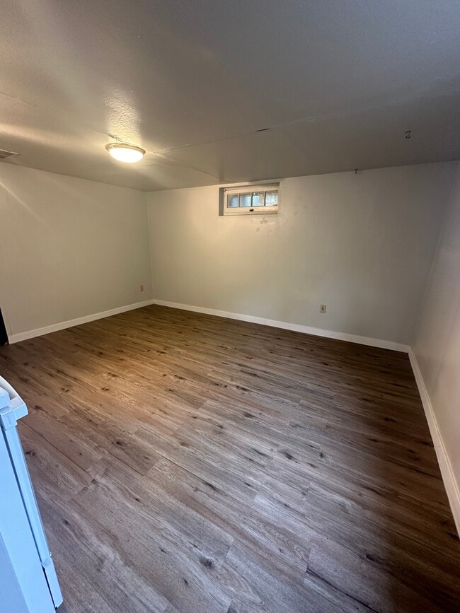 Photo - 1010 NW Fisk St Unit Lower