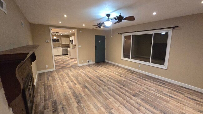 Photo - 201 Mcleansboro St