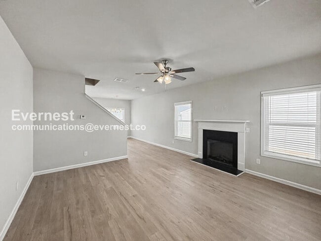 Photo - 322 Bertha Honey Stewart Dr