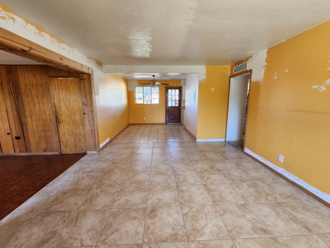 Photo - 4709 E Seneca St