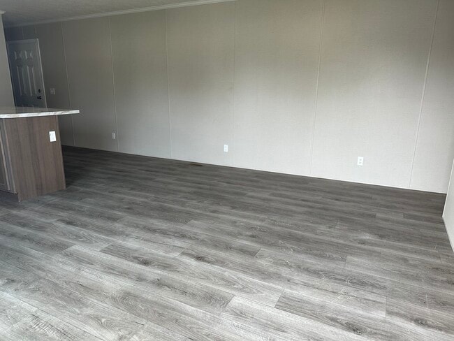 Photo - 506 English Oak Ct