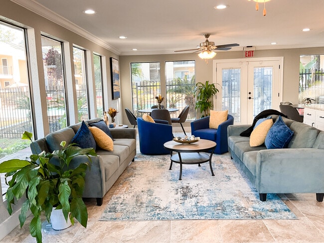 Building Photo - Treehouse Apartments