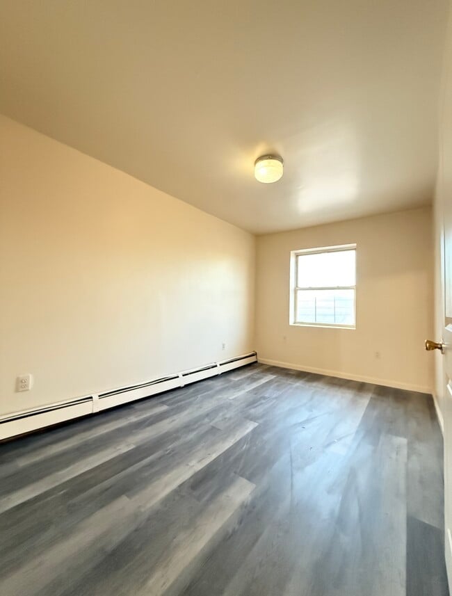 Photo - 2292 Nameoke Ave