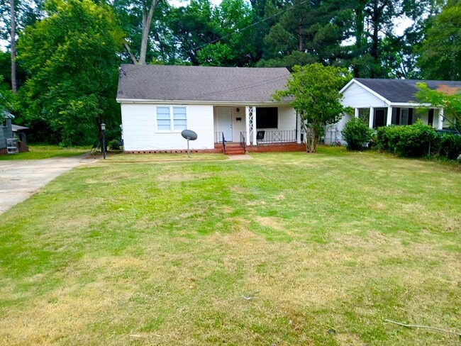 Building Photo - 2 Bedroom, 1 Bath Home for Rent
