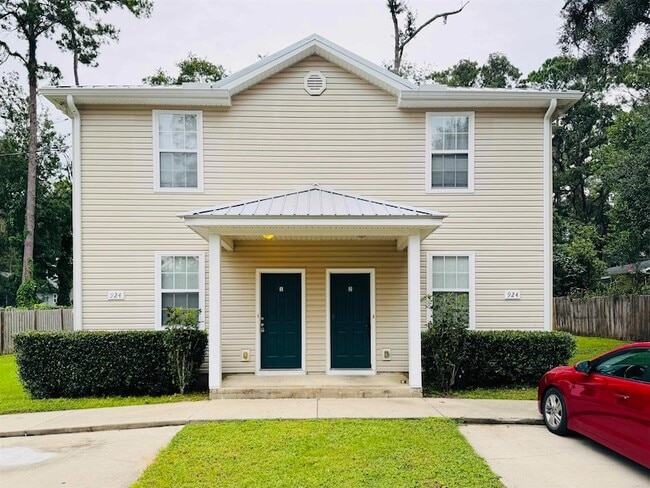 Photo - 924 Ashburn Dr Townhome