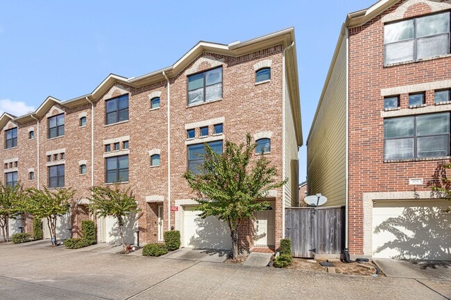 Photo - 7650 Springhill St Unit 601