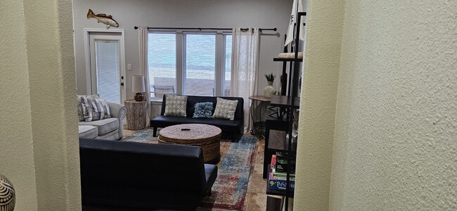 Photo - 14334 Cruiser St