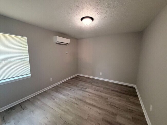 Photo - 2066 Fairmont Ct Unit 5