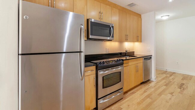 Building Photo - 425 Massachusetts Ave NW