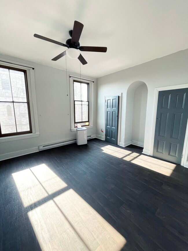 Photo - 2512 N 5th St Unidad FL 2