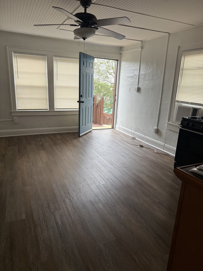 Photo - 919 N Grandview Ave Unidad 3