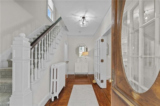 Photo - 68 1/2 Roseneath Ave