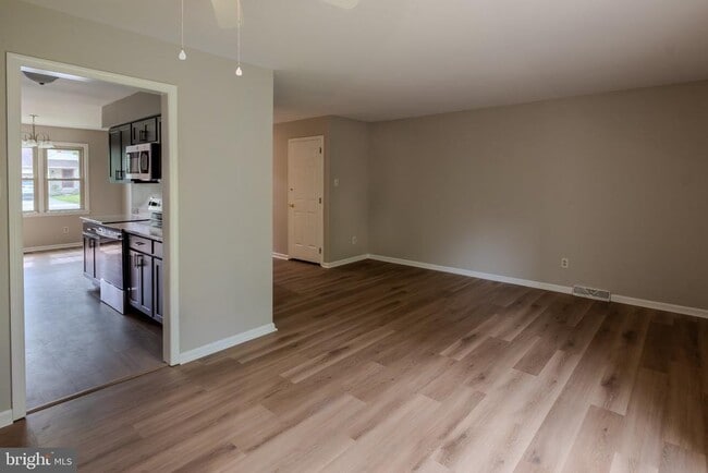 221 Sulky Way