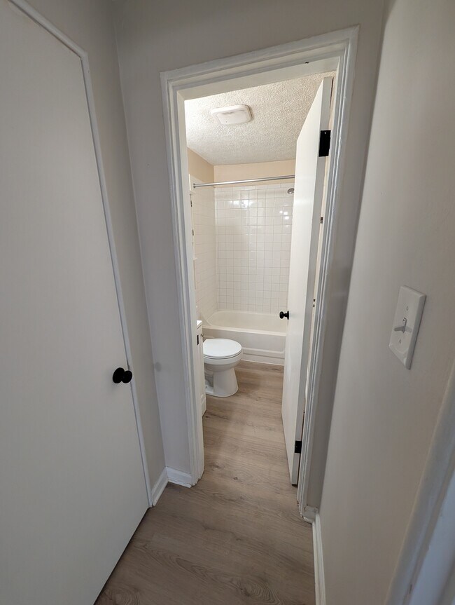 Photo - 515 Corona Ave Unidad D