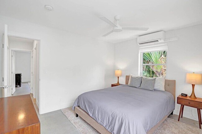 Photo - 625 NE 13th Ave Unidad 02