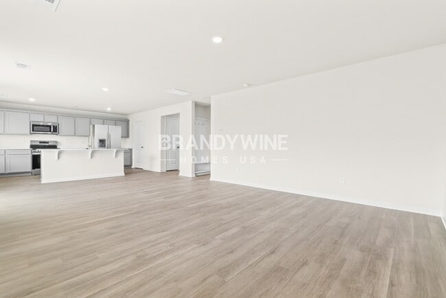 Photo - 936 Hayston Wy