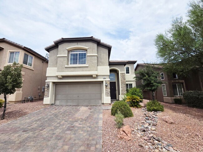Photo - Spacious 3 Bed + Loft & Den with Soaring Ceilings