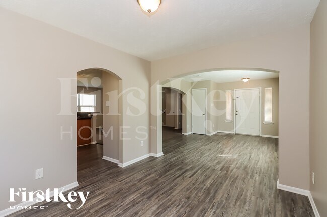 Photo - 20715 Sycamore Wood Dr