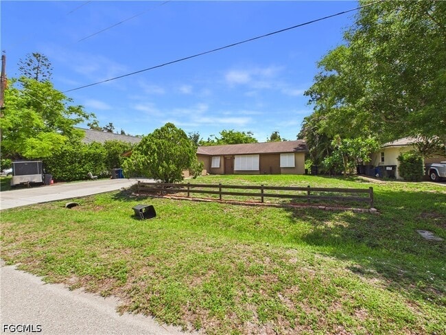Building Photo - 18541 Iris Rd