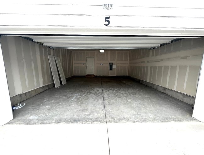 Photo - 2110 Setting Sun Dr Unit 5