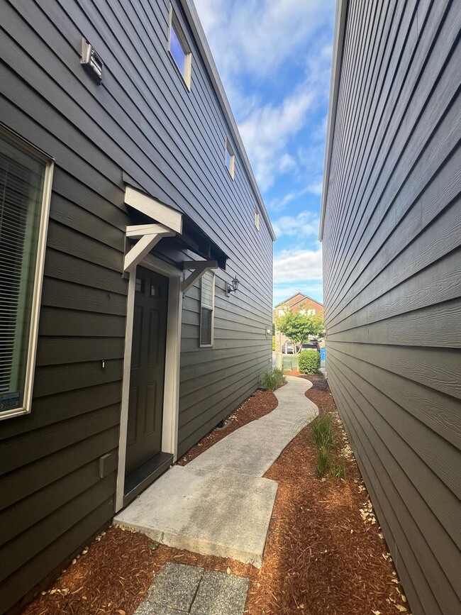 Photo - 2641 NE 130th Ct