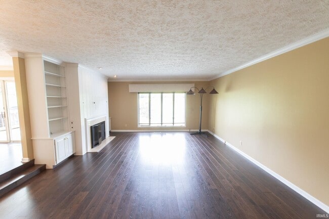 Photo - 604 W Soutar Dr