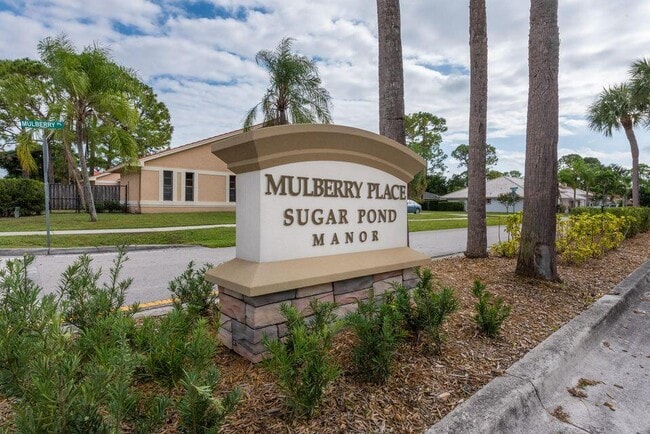 Photo - 1025 Staghorn St