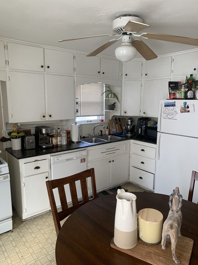 Photo - 1013 W 9th Ave