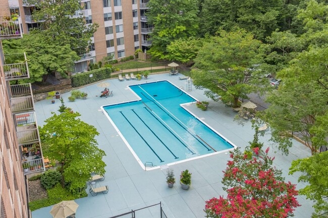 Pool view from balcony - 2939 Van Ness St NW Unit 706