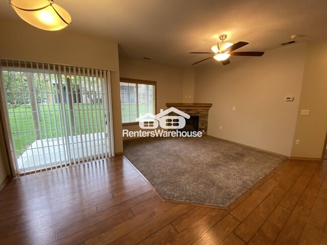 Photo - 2000 Meadow Ct