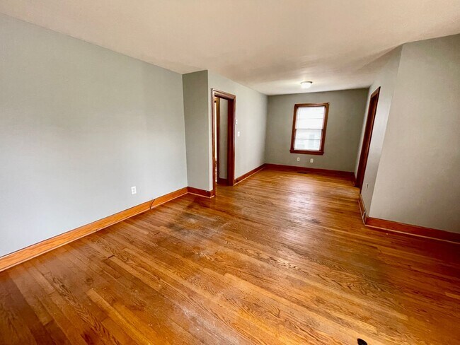 Photo - Duplex Downtown Athens! Walk to shopping and entertainment!