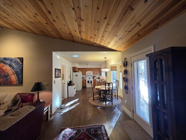 Photo - 7507 Tall Pine Dr