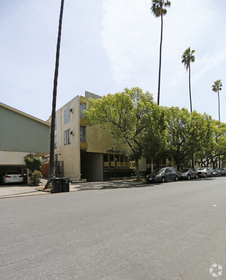 Photo - 320 S Gramercy Pl