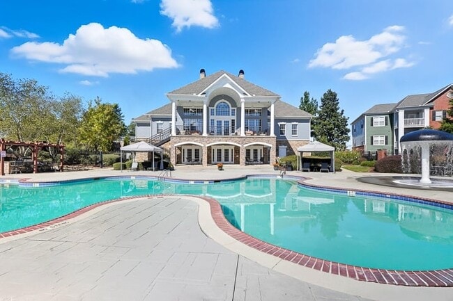 The Glen at Alexander Apartments