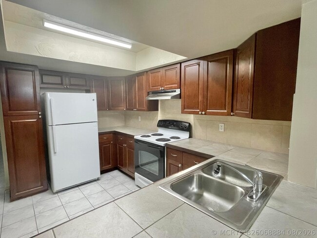 Photo - 7112 NW 78th Ave