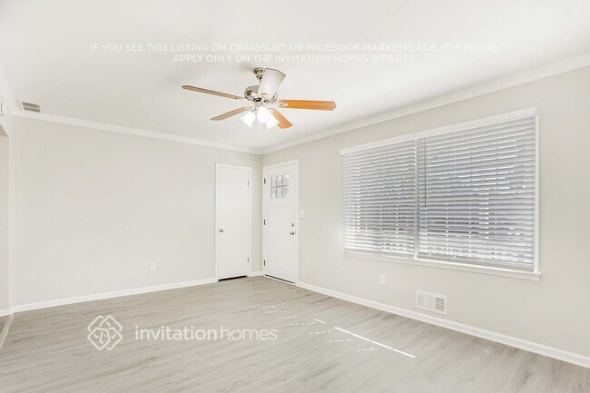 Photo - 2280 Sherwood Pl SW