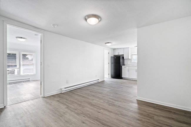 Photo - 102 S West St Unit 5