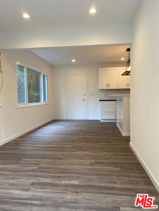 Photo - 8331 Blackburn Ave Unit 5