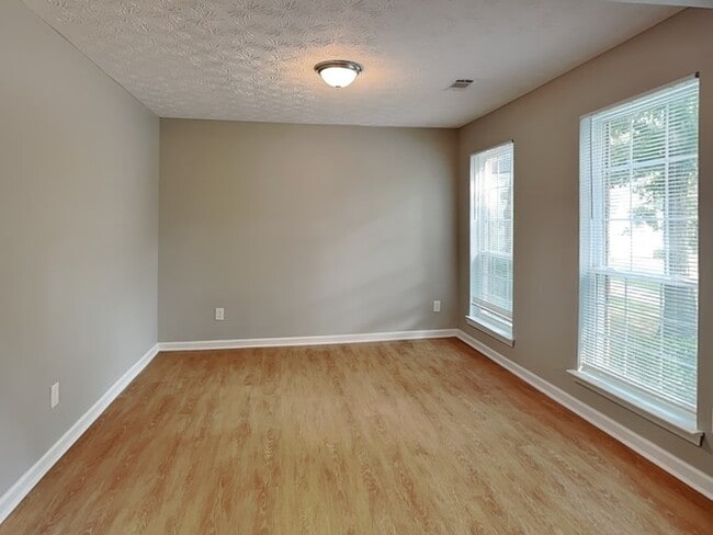 Photo - 942 Shadow Ridge Trail