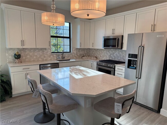 Photo - 11909 Sacra Pl