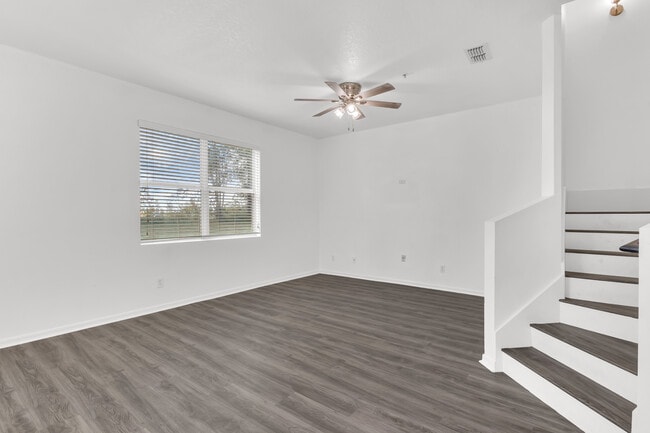 Photo - 2280 Betsy Ross Ln Unidad na