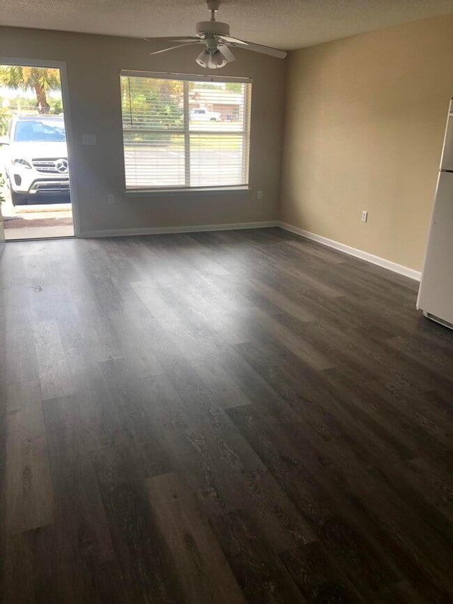 Photo - 502 Channel Marker St Unit 9