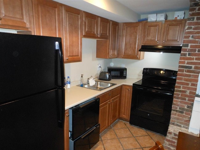 Photo - 125 W Merrimack St Unit 2