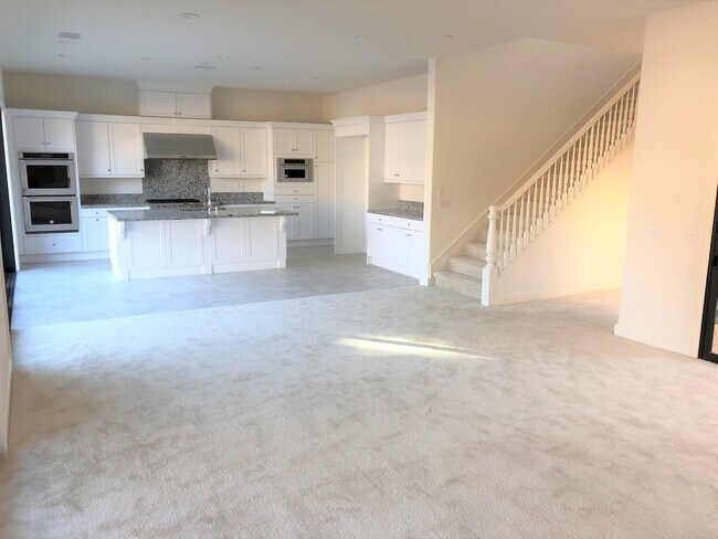 Photo - Amazing 5 bedroom home located in desirable Lake Forest community!