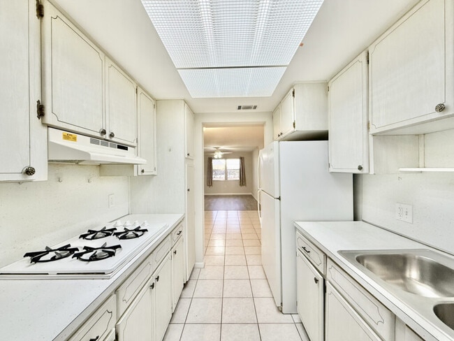 Photo - 911 Washington Ave SW