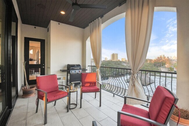 2221 Welch St Unit 401