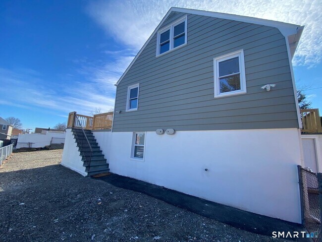 Photo - 95 Marcel St